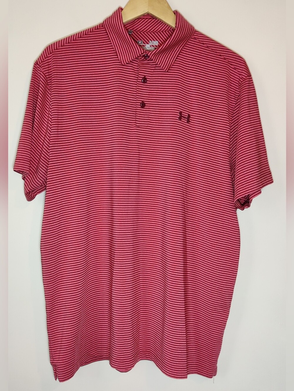 Under Armour Mens XL Heatgear Golf Polo Shirt Short Sleeve Striped Red Athletic